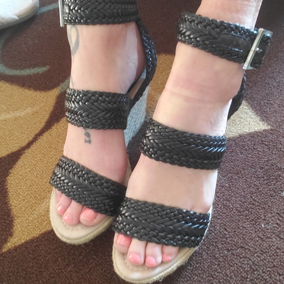 Black wedges - Picture 1 of 4
